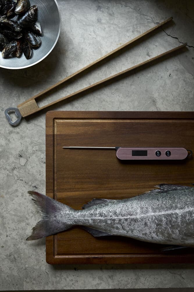 Grilltang med termometer, På modell 1