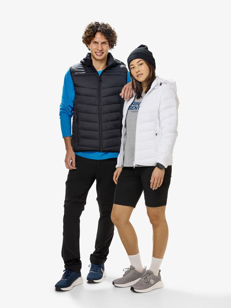 Base Vest, På modell 2