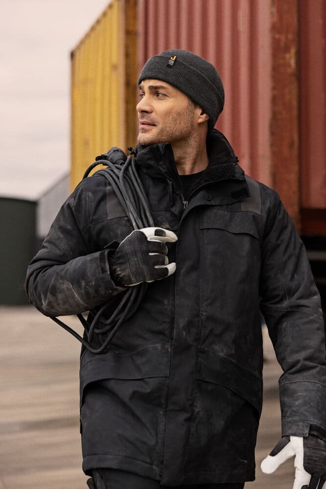 Winter Parka, På modell 3