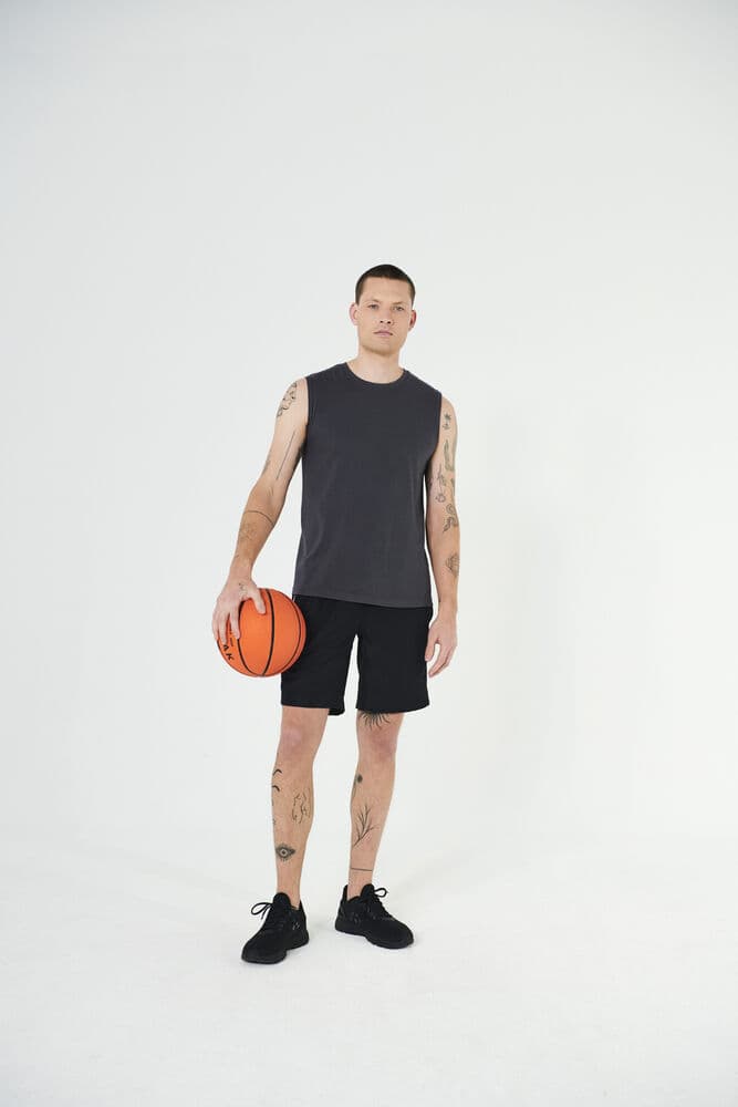 Sleeveless, På modell 3