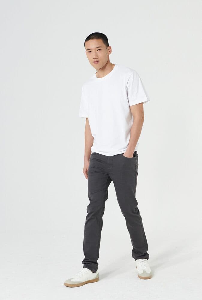 5-Pocket Stretch, På modell 1