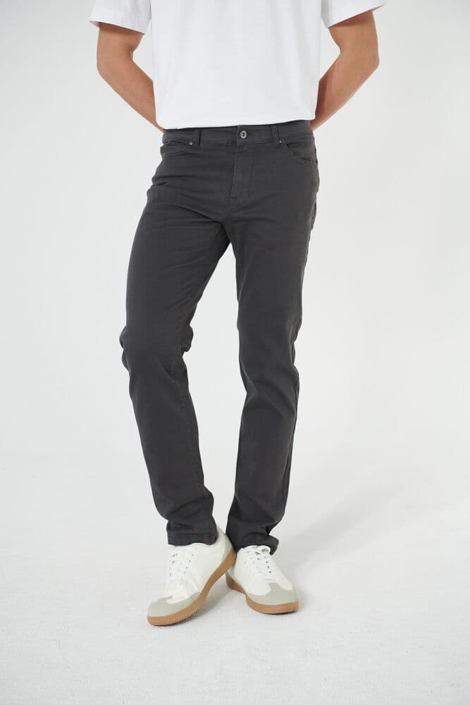 5-Pocket Stretch, På modell 2