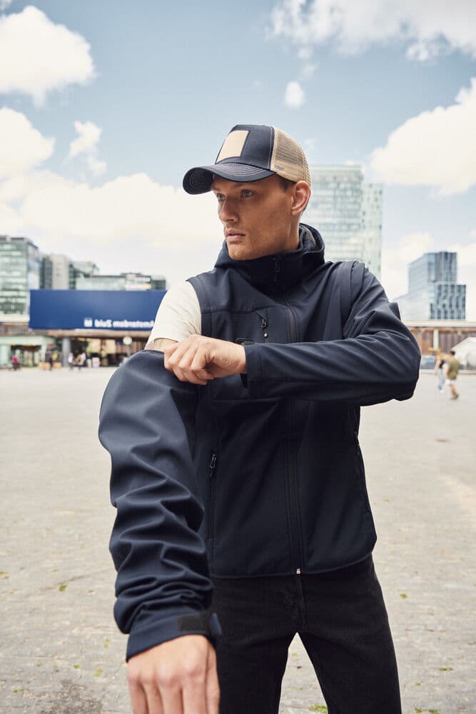 Classic Softshell 2 in 1, På modell 4
