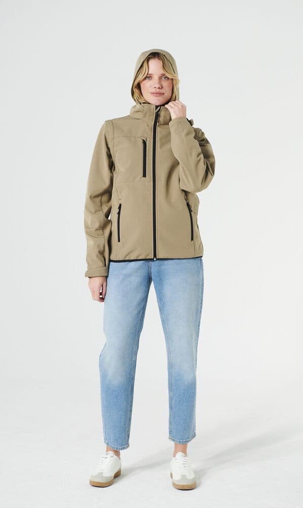Classic Softshell 2 in 1, På modell 2