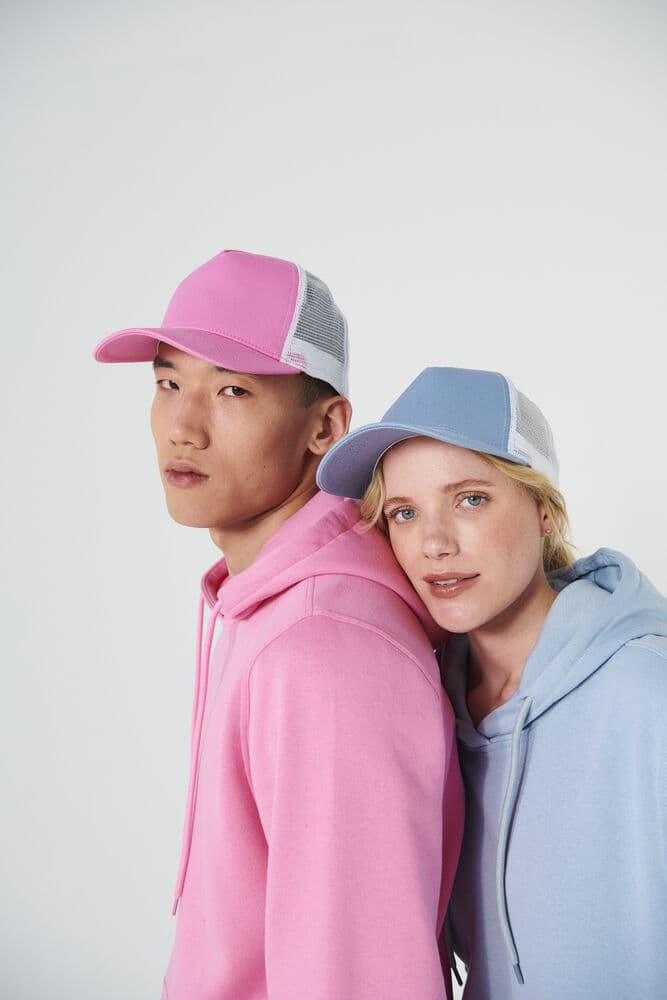 Trucker Cap, På modell 1