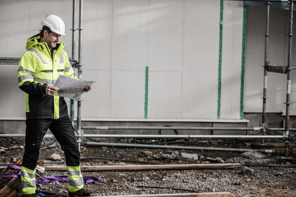 6523 Servicebukse EN ISO 20471 Kl 1, På modell 1
