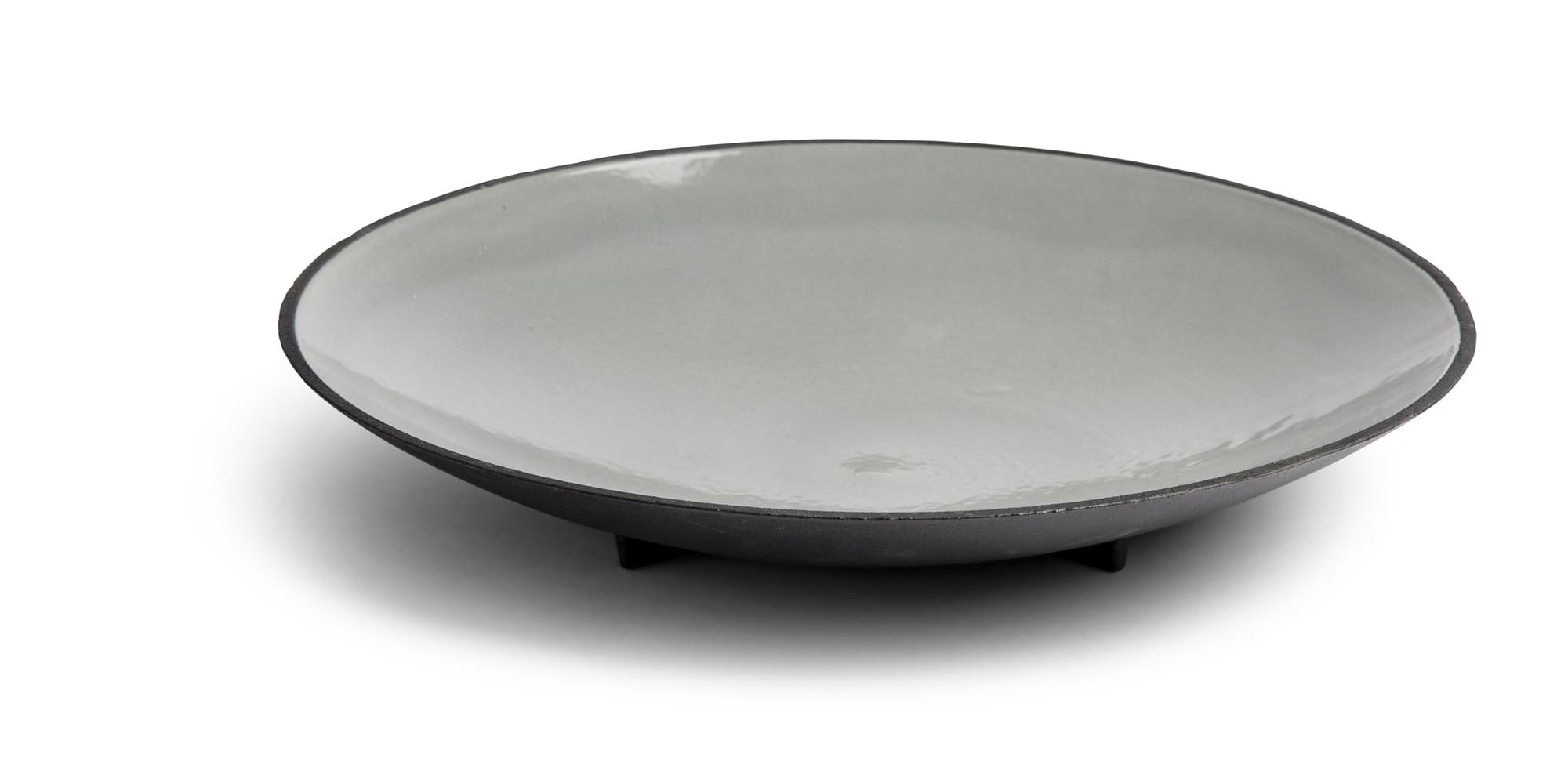 Støpejernsfat, Black