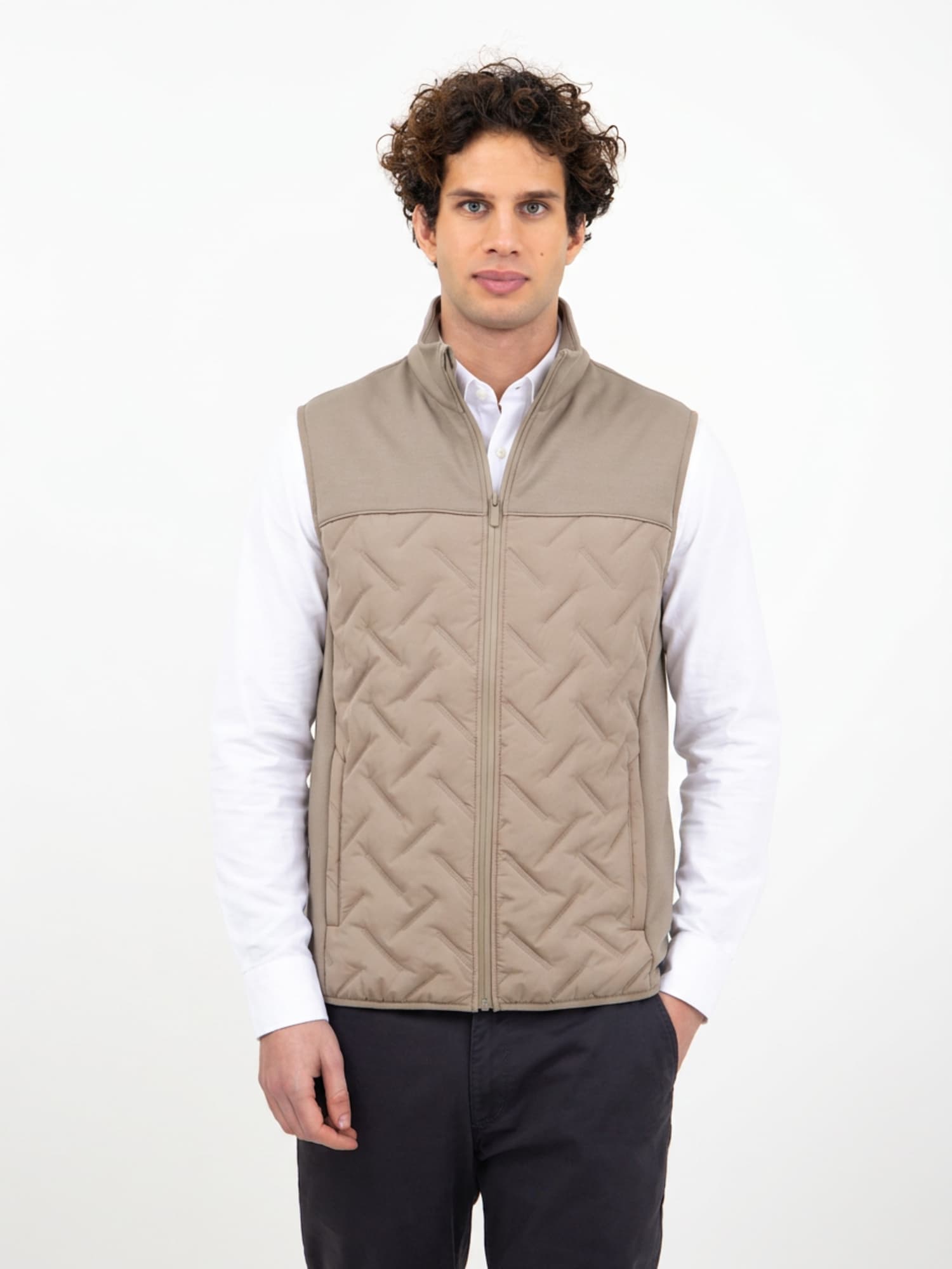 Montana Hybrid Motion Vest, Walnut