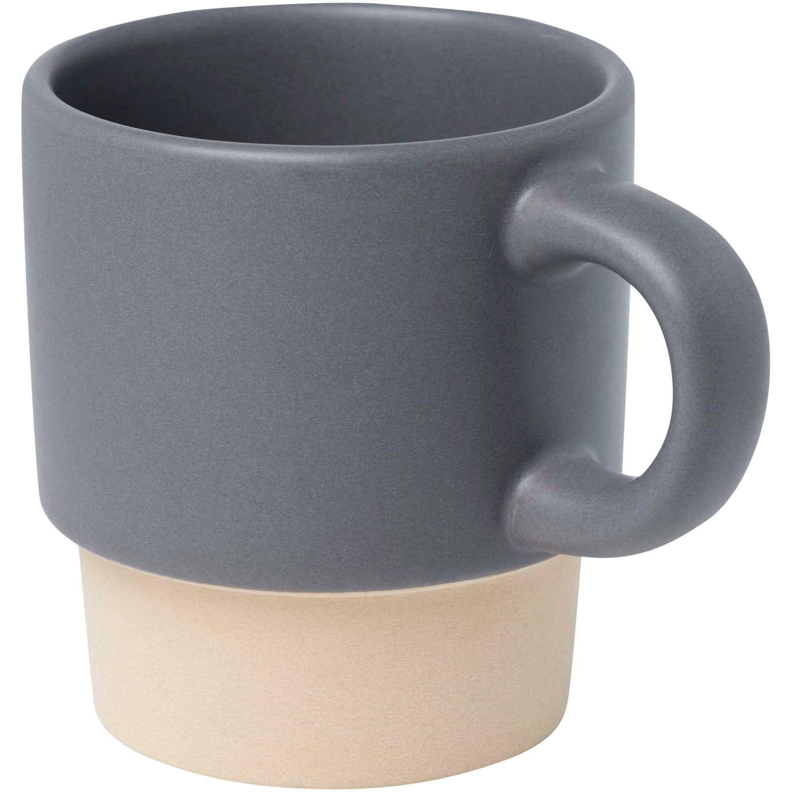 Grå