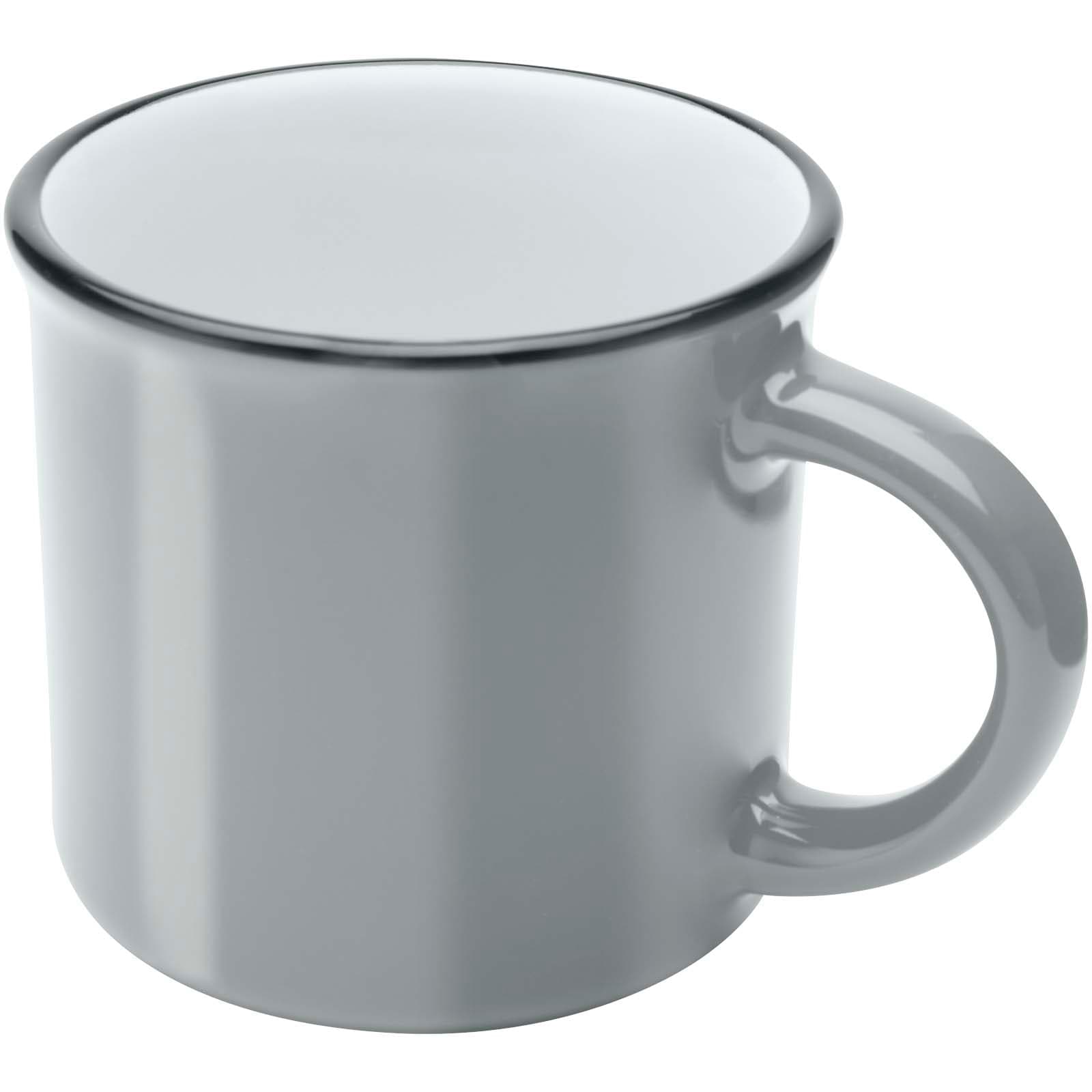 Grå