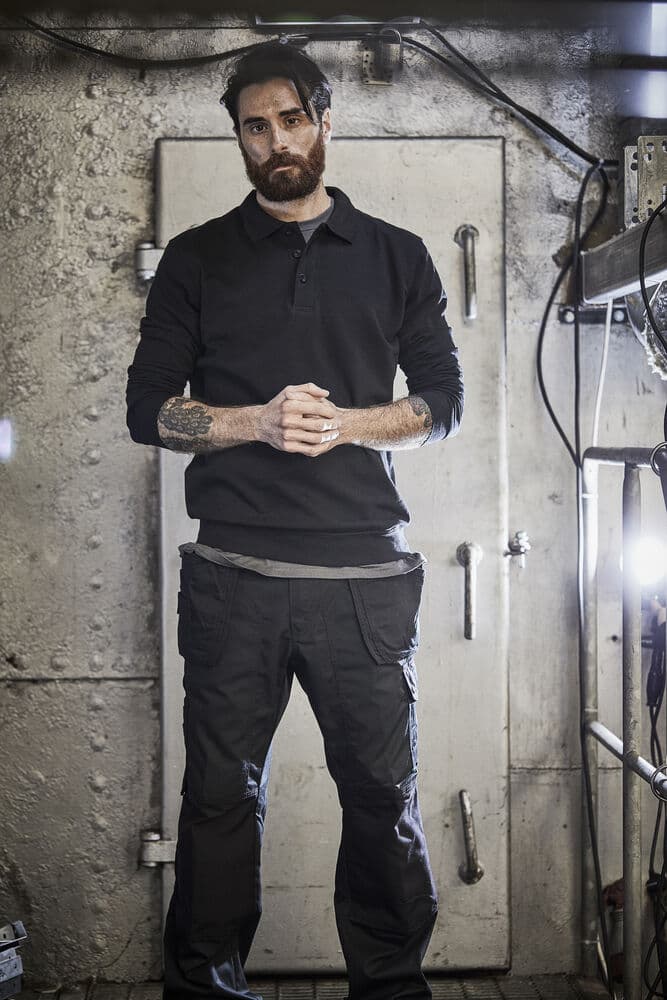 Phoenix Collar Unisex, På modell 2