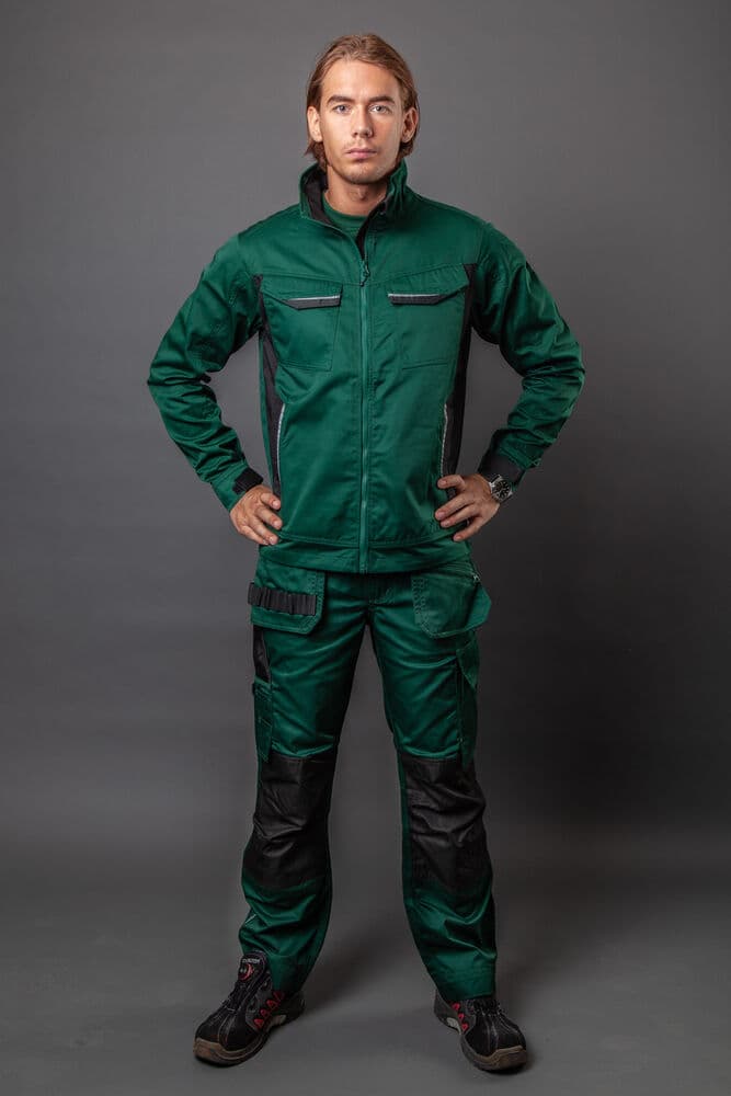 5425 Servicejakke, På modell 1