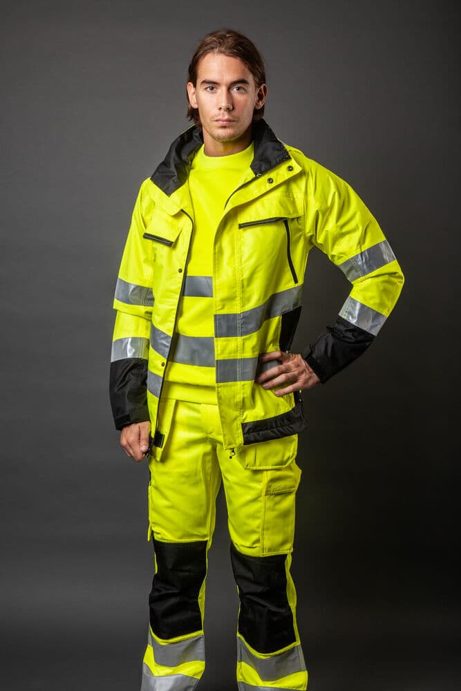 6531 Håndverksbukse EN ISO 20471 Kl 2, På modell 2