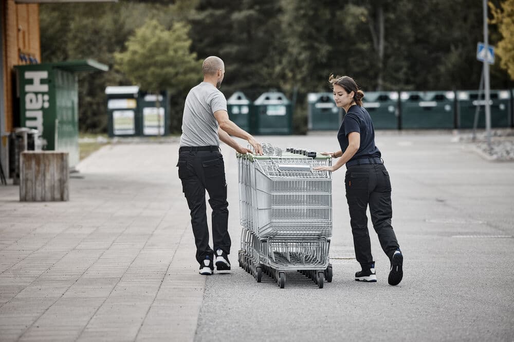 Servicebyxa stretch, På modell 1