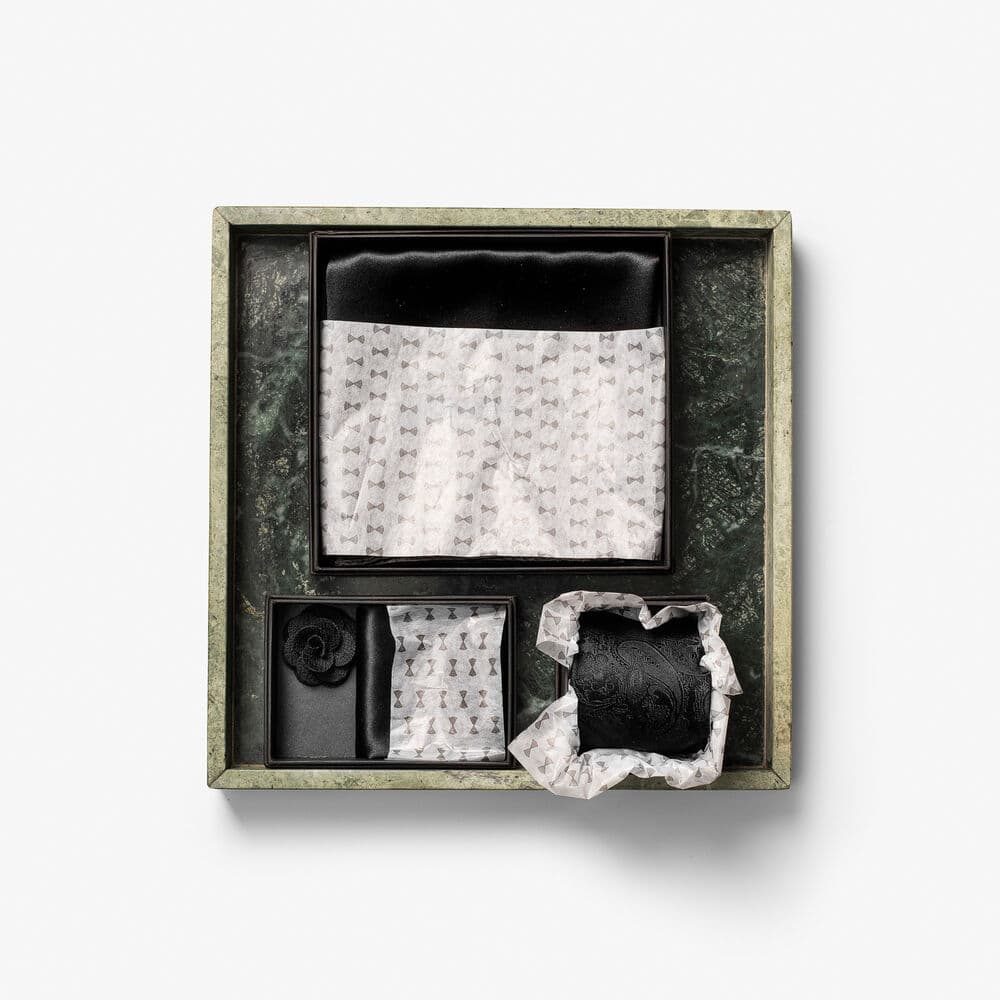 Giftbox Solid Scarf, På modell 1