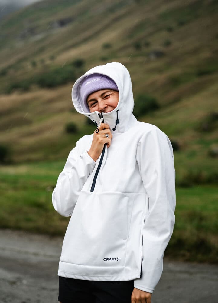 Nor Adv Backcountry Anorak W, På modell 2