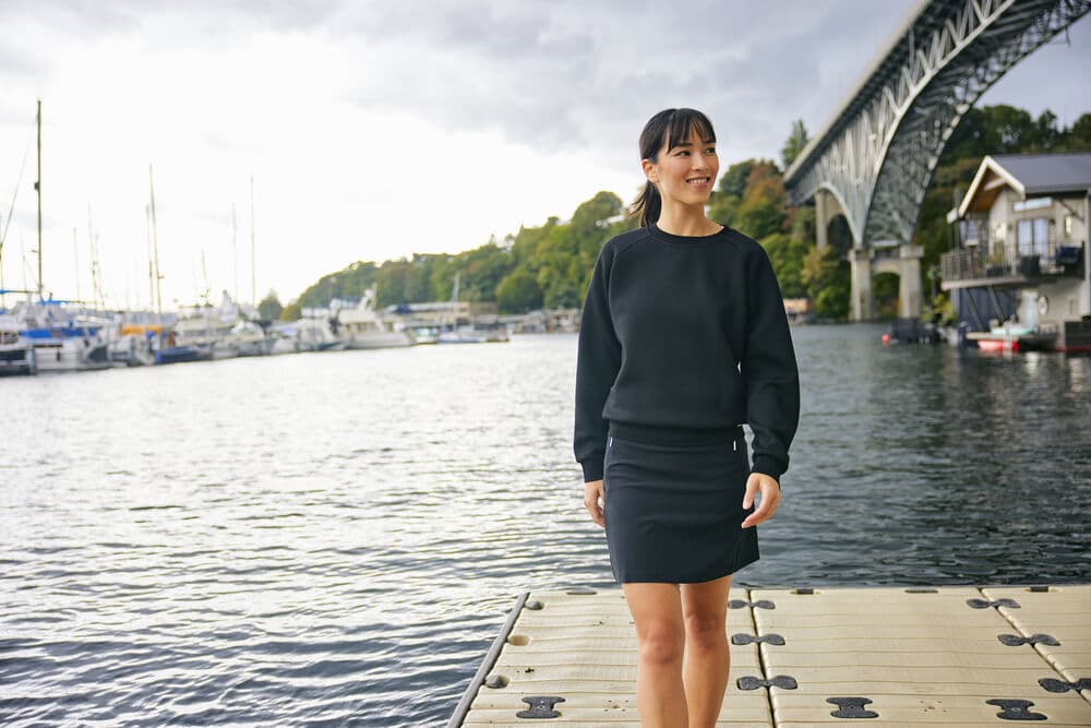 Pemberton Crewneck Women, På modell 1