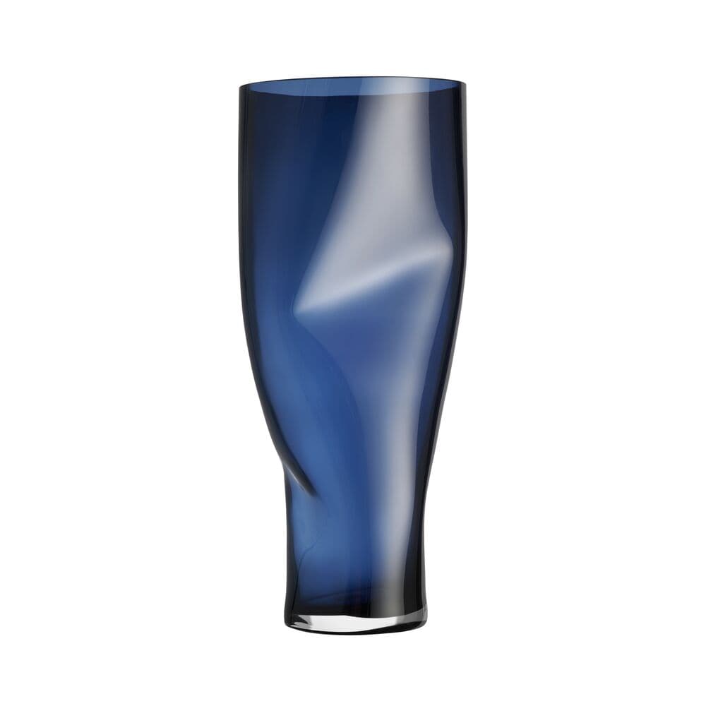 Squeeze vase midnight blue 500mm, På modell 1