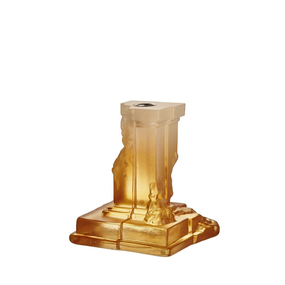 Rocky Baroque candlestick amber haze 150mm, På modell 3