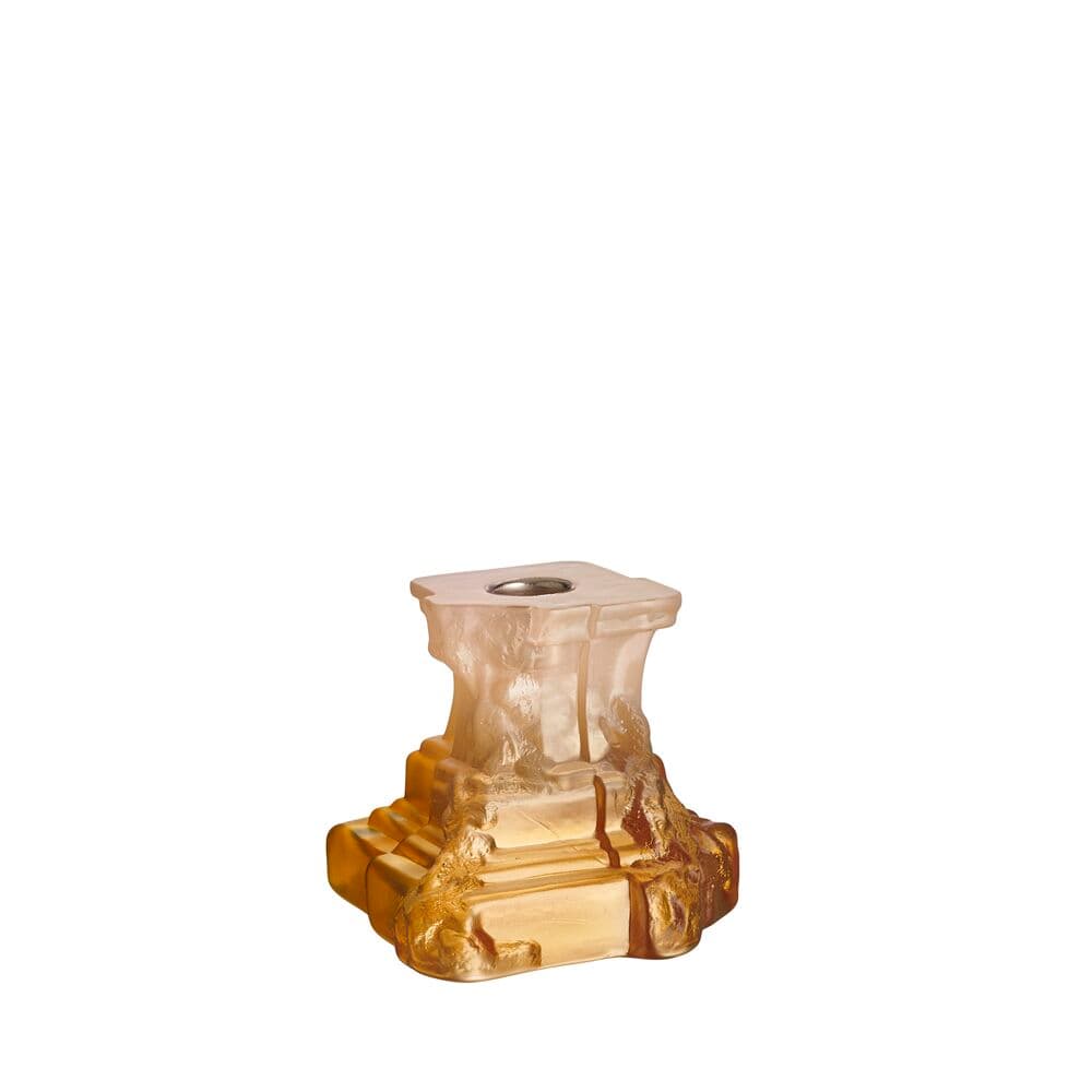 Rocky Baroque candlestick amber haze 95mm, På modell 2