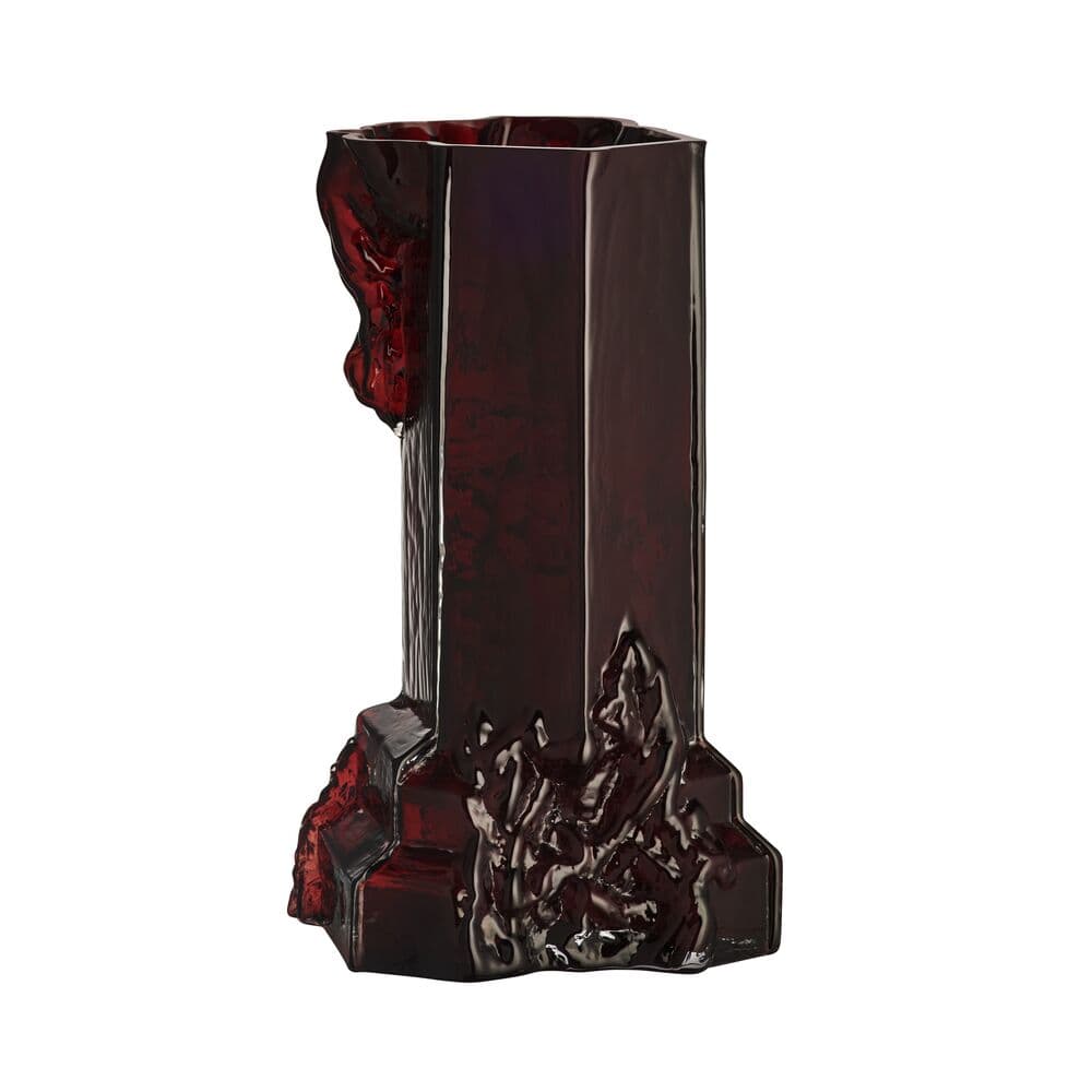 Rocky Baroque vase oxblood 350 mm, På modell 2