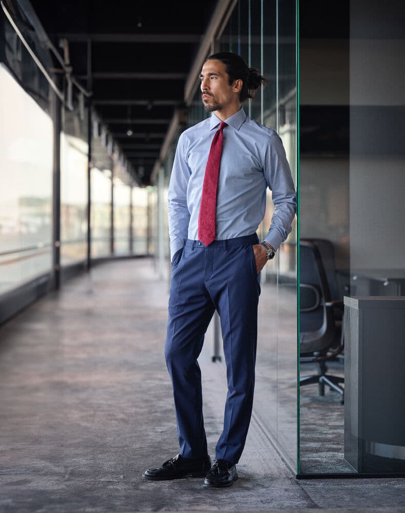 YB50 Twill Slim, På modell 4