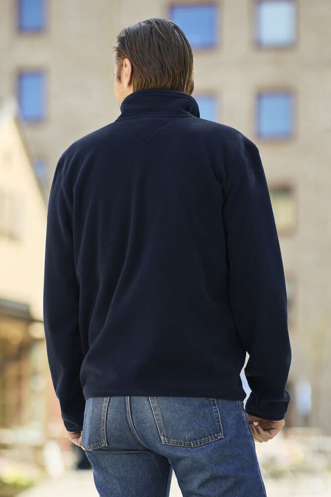 Anzac FZ Collar, På modell 5