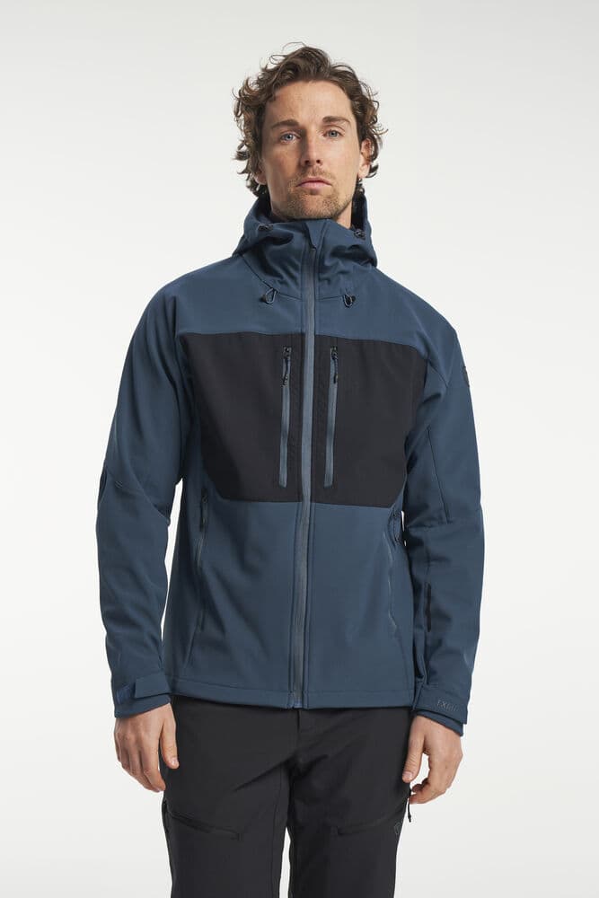 TXlite Softshell Jacket Men, På modell 1