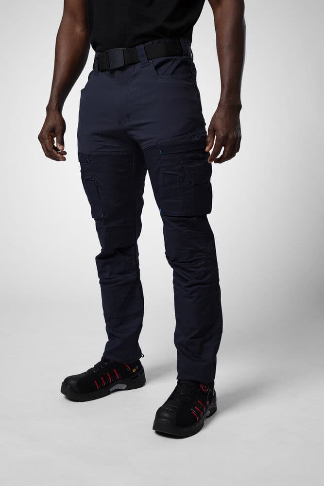 2552 Servicebukse Stretch, På modell 1
