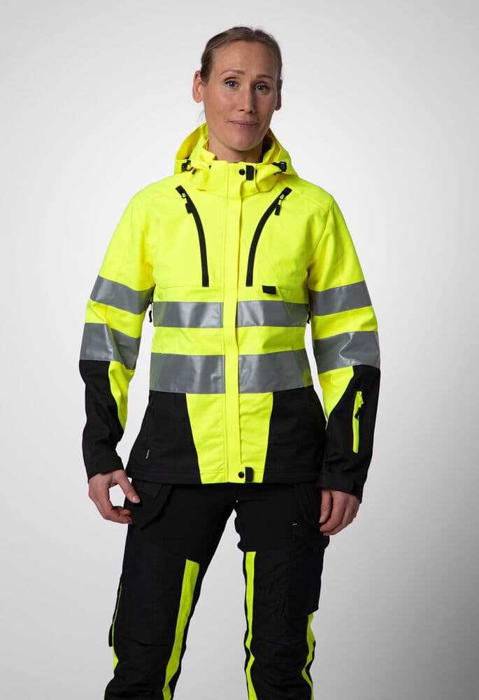 6424 Vinterjakke Dame EN ISO 20471 Kl 3/2, På modell 1