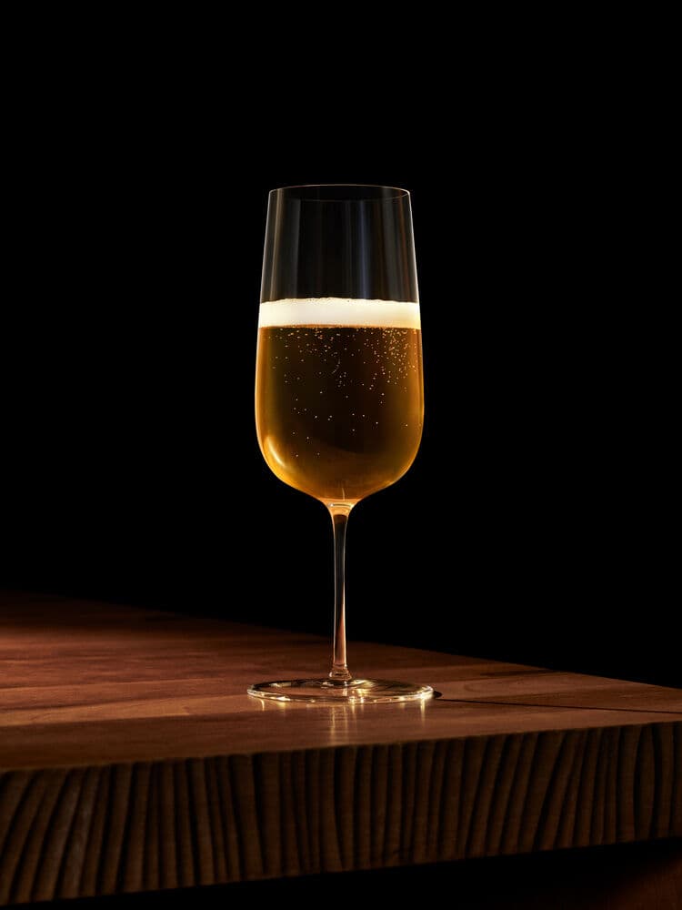 Orrefors x Björn Frantzén handmade edition ølglass 43cl, På modell 2