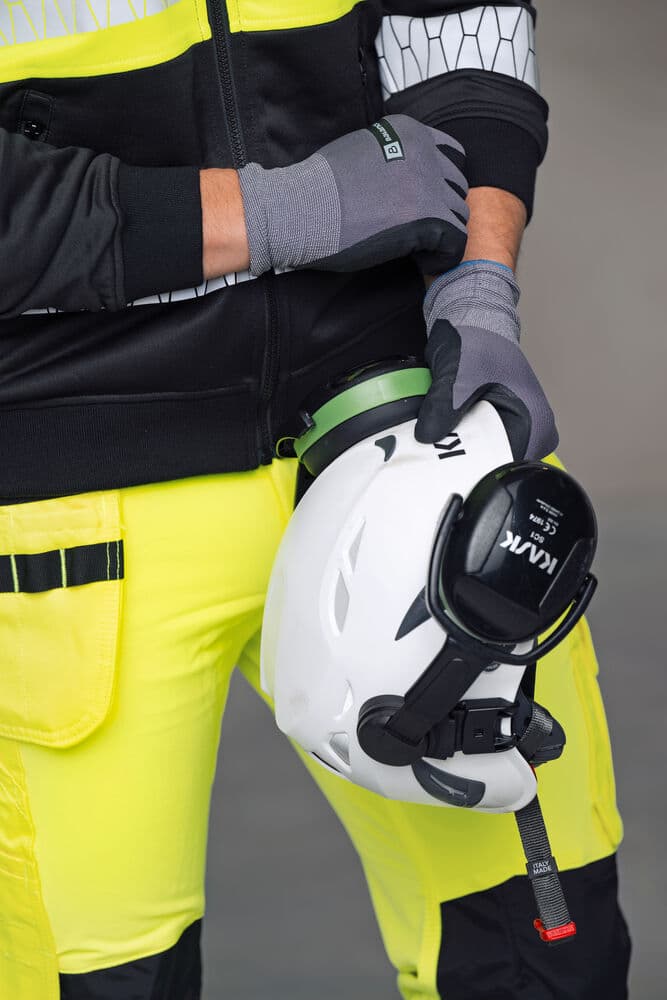 Sweatshirt Full-Zip Hi-Vis, På modell 2