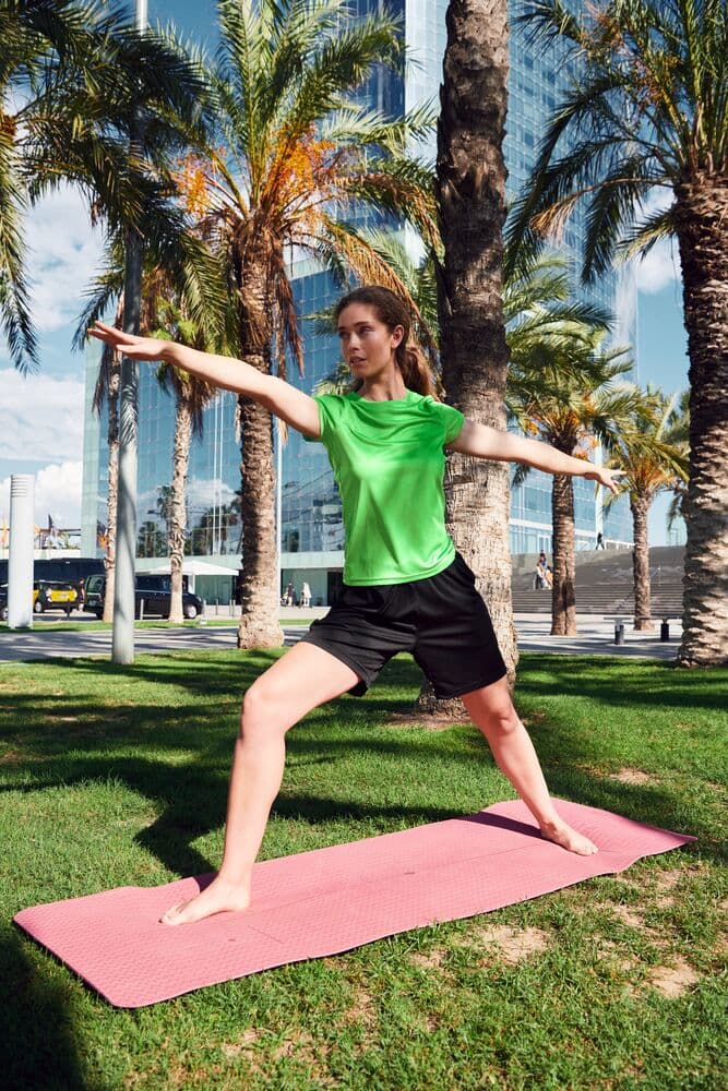 Basic Active-T Women, På modell 3