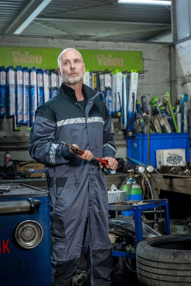 7601 Kjeledress, På modell 4