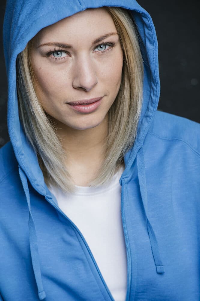Loris Women, På modell 3